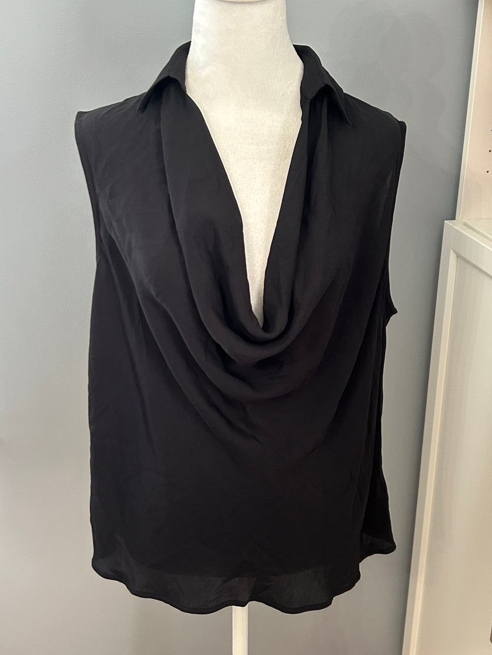 Reiss Ameliee Black Draped Cowl Neck Sleeveless Blouse Collared Shirt Size 8